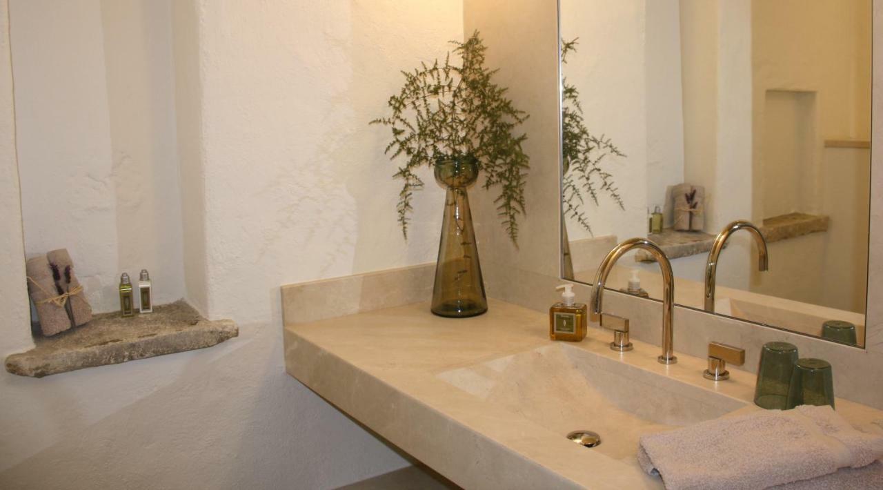 Villa LE CAFE&LA FORGE du PETIT BADON à Salin-de-Giraud Extérieur photo
