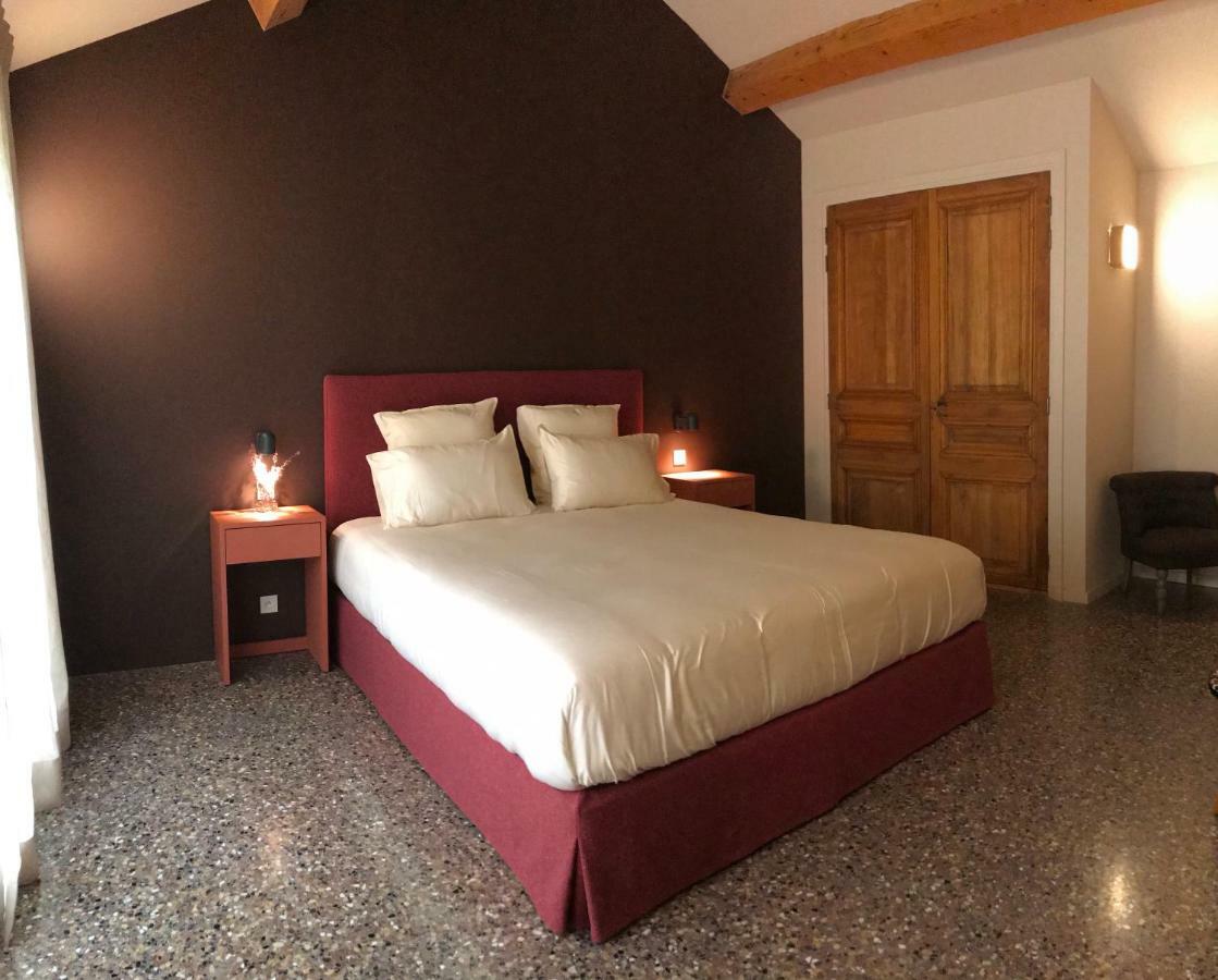Villa LE CAFE&LA FORGE du PETIT BADON à Salin-de-Giraud Extérieur photo